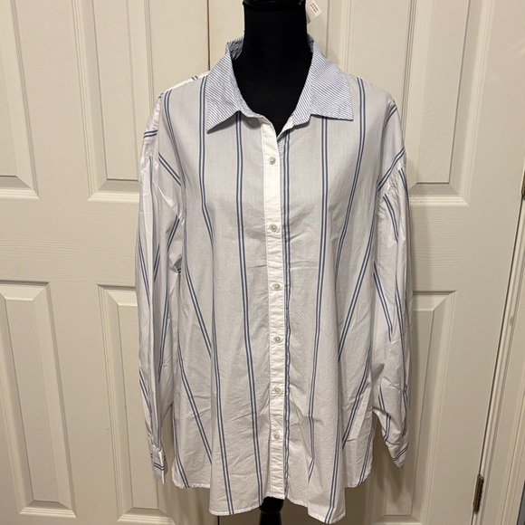 aerie Tops - Aerie Good Day Button Down Shirt
